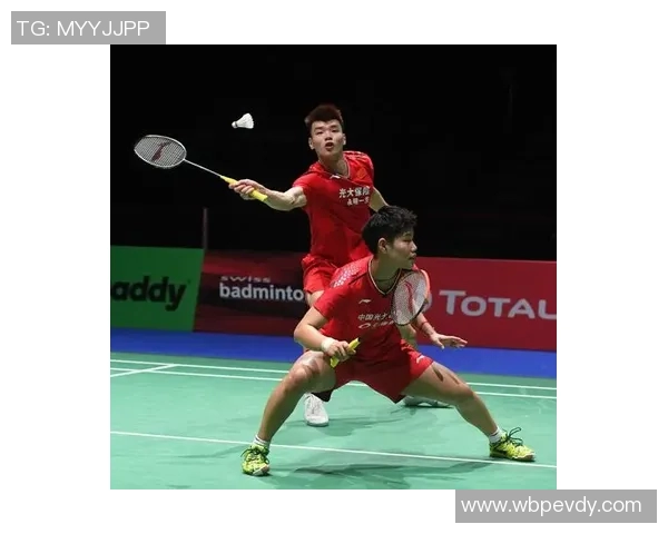 广州羽毛球队与武汉羽毛球队赛后分析灵活性对比与战术启示