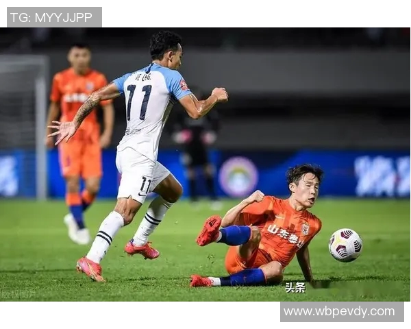 广州足球队在洲际杯积分榜上以97分稳居第一名展现强劲实力