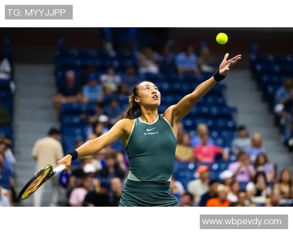 短发魅力四射韩国女足球明星展现青春风采与竞技实力